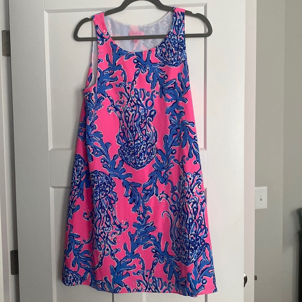 Beautiful and bright Lilly Pulitzer sundress. Perfect for summer!